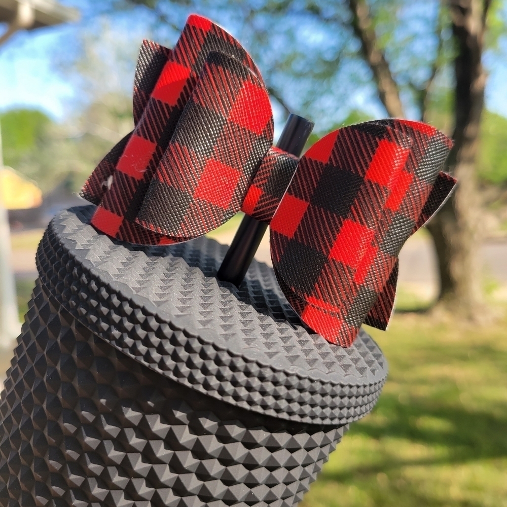 Tumbler bow straw topper